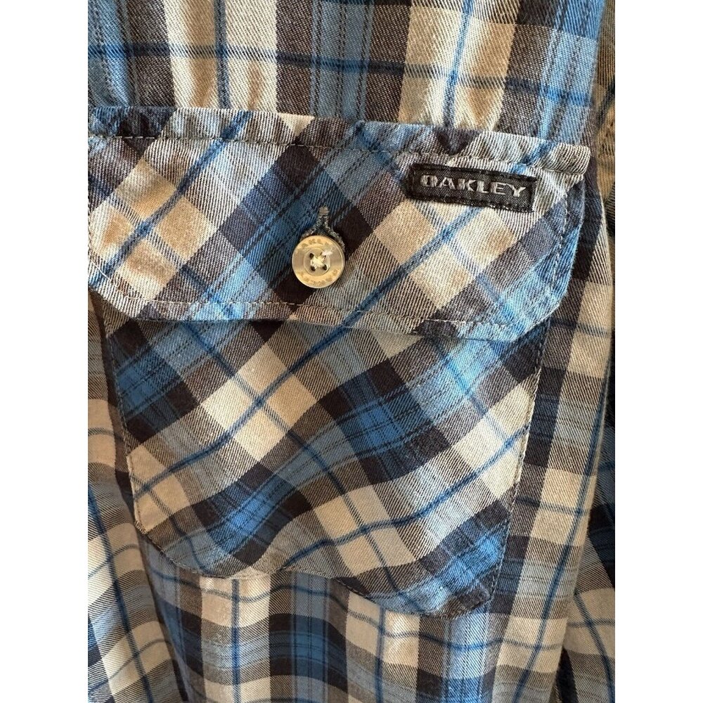 Oakley‎ Mens Size Medium Long Sleeve Button Down Shirt Regular Fit Blue Plaid - Picture 3 of 6